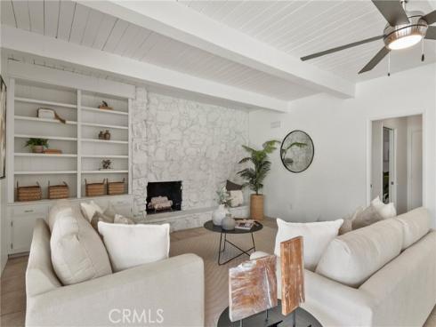 700  Yorba  , Orange, CA