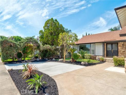 700  Yorba  , Orange, CA