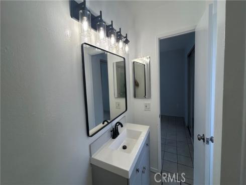 700 W La Veta  M12  Avenue, Orange, CA