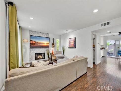 177 N Singingwood  22  Street, Orange, CA