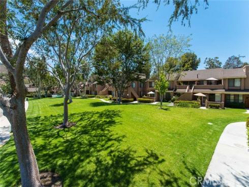 177 N Singingwood  22  Street, Orange, CA