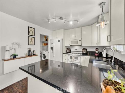 177 N Singingwood  22  Street, Orange, CA