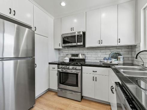 660 S Glassell 80 Street, Orange, CA