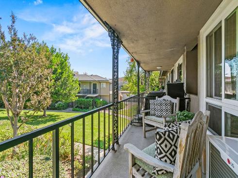 660 S Glassell 80 Street, Orange, CA