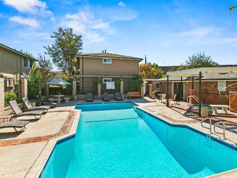 660 S Glassell 80 Street, Orange, CA