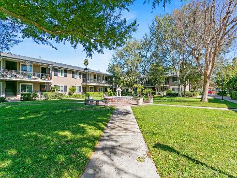 660 S Glassell 80 Street, Orange, CA