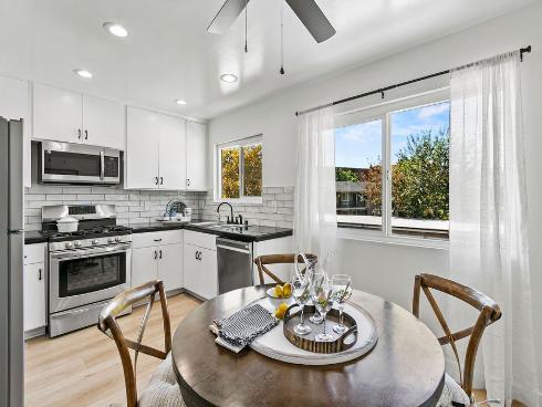 660 S Glassell 80 Street, Orange, CA