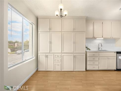 700 W La Veta  I-8 , Orange, CA