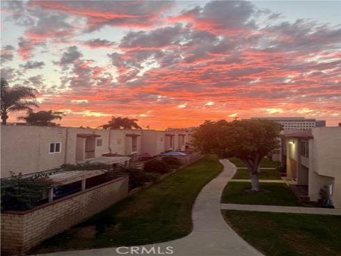 700 W La Veta  I-8 , Orange, CA