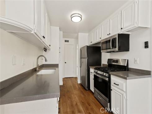 700 W La Veta  T4  Avenue, Orange, CA