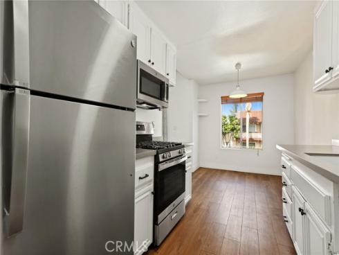 700 W La Veta  T4  Avenue, Orange, CA