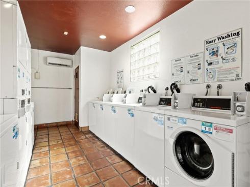 700 W La Veta  T4  Avenue, Orange, CA