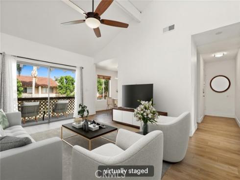 700 W La Veta T4 Avenue, Orange, CA