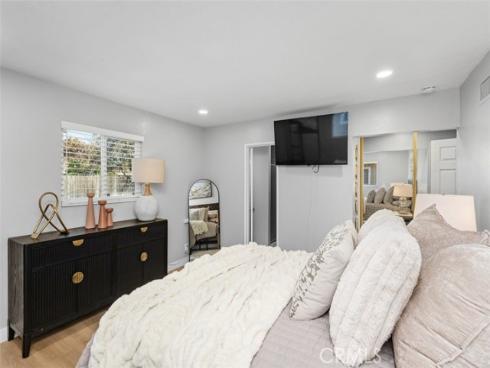 123 E Wilson  , Orange, CA