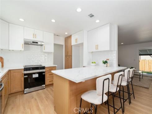 2076 N Diamond  , Orange, CA