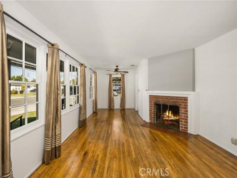 1006 W Maple   Avenue, Orange, CA