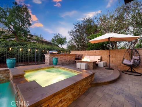 2571 N Skytop   Court, Orange, CA