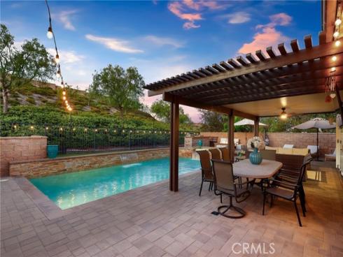 2571 N Skytop   Court, Orange, CA