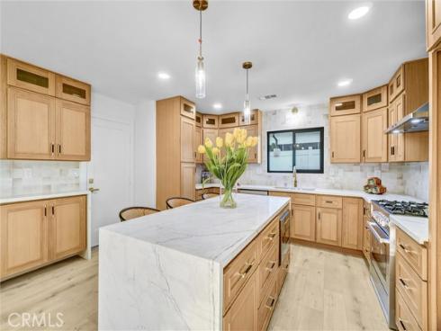 1834 E Sunview   Drive, Orange, CA