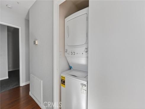 103 S Cross Creek  B  Road, Orange, CA