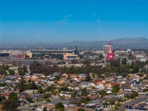 2020 W Willow   Avenue, Orange, CA