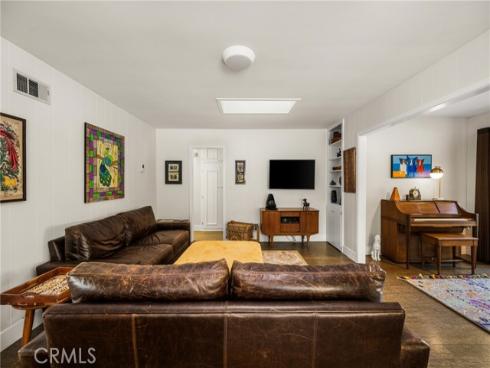 943 E Everett Place , Orange, CA