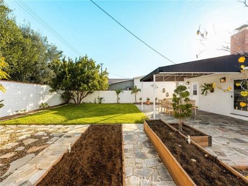 943 E Everett Place , Orange, CA