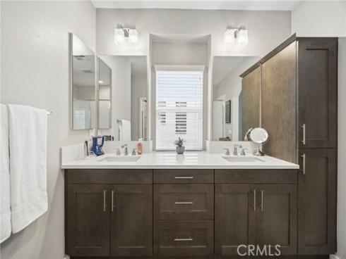 2049 N Orange Olive , Orange, CA