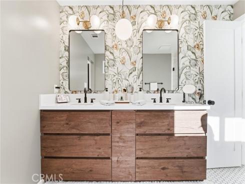 1124 E Maplewood Place, Orange, CA