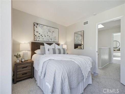 5825 E Creekside 6 Avenue, Orange, CA