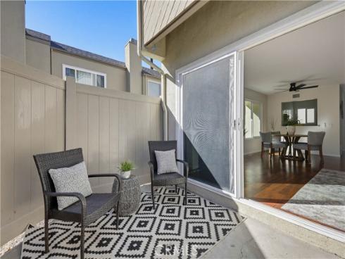 5825 E Creekside 6 Avenue, Orange, CA