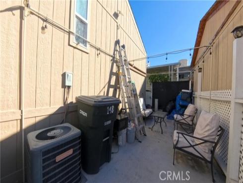 1931  E Meats  148  Avenue, Orange, CA