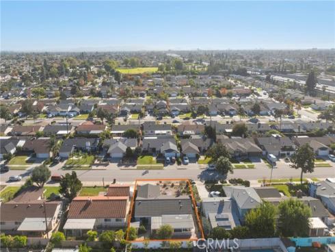 2225 E Quincy  , Orange, CA