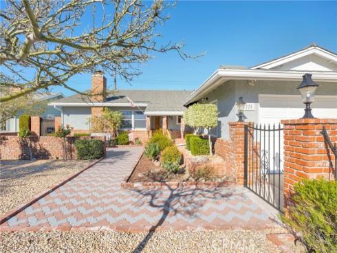 2225 E Quincy  , Orange, CA