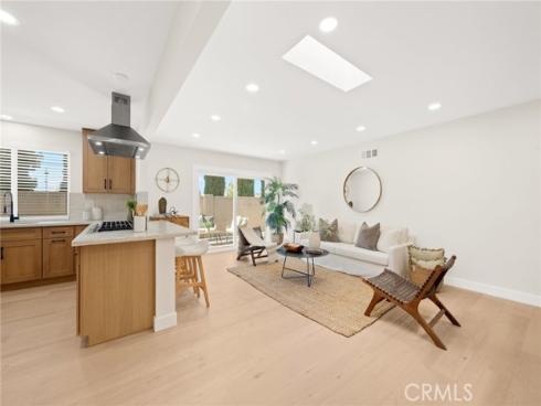 2201 E Oakmont  , Orange, CA