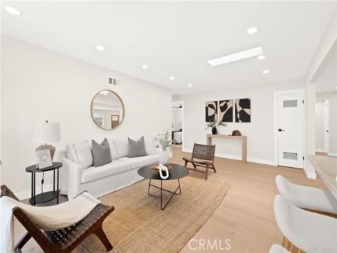 2201 E Oakmont  , Orange, CA