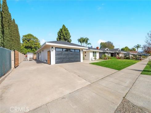 2201 E Oakmont  , Orange, CA