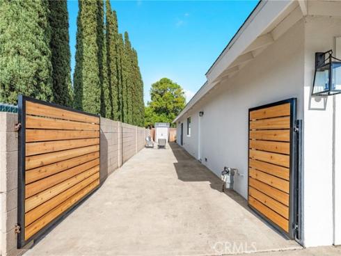 2201 E Oakmont  , Orange, CA