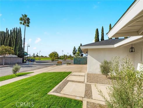 2201 E Oakmont  , Orange, CA