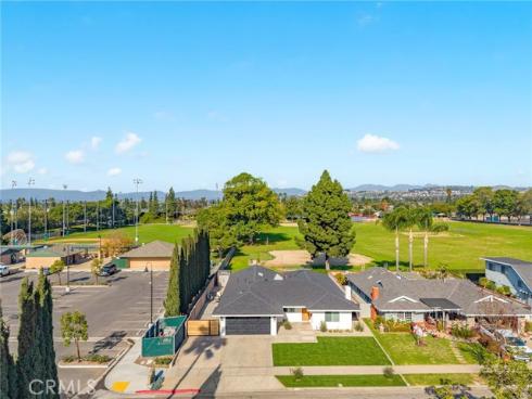 2201 E Oakmont  , Orange, CA