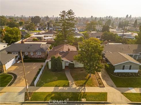 1324 E Lomita   Avenue, Orange, CA