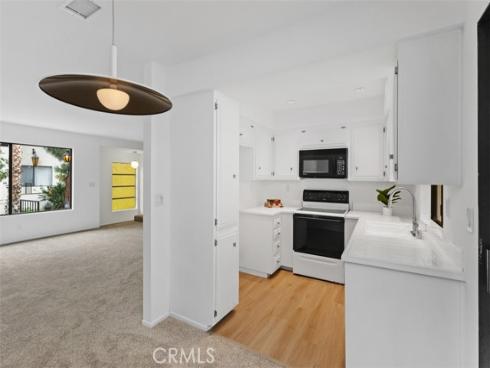 400 S Flower Street 105