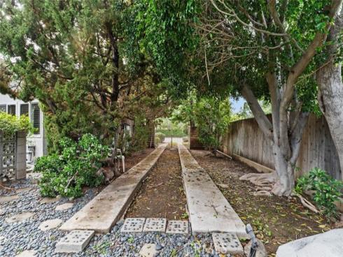 1665  N. Sycamore Street  , Orange, CA