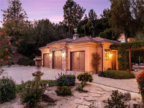 10845 N Meads  , Orange, CA