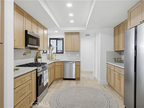 410 W Crystal View , Orange, CA