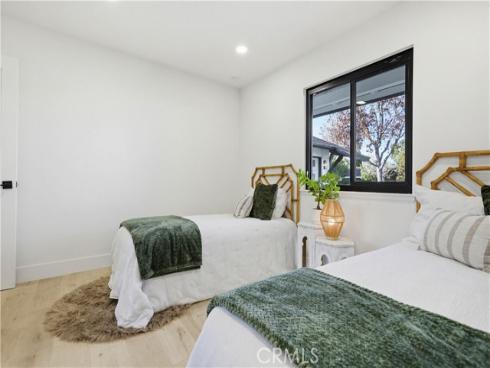 410 W Crystal View , Orange, CA