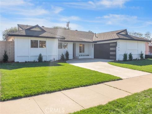 2206 E Athens  , Orange, CA
