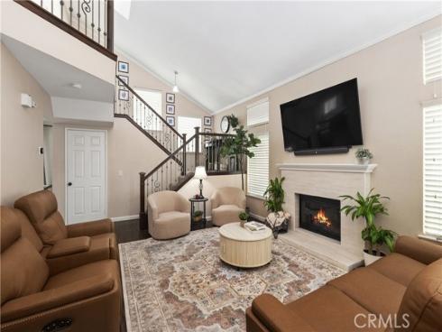 557 S Summerfield , Orange, CA