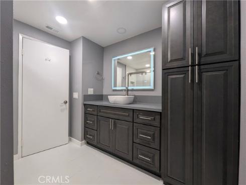 130 S Waterwheel  35  Way, Orange, CA