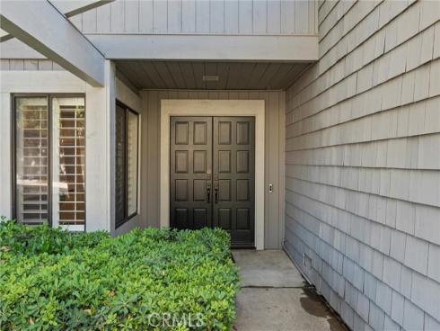 130 S Waterwheel  35  Way, Orange, CA